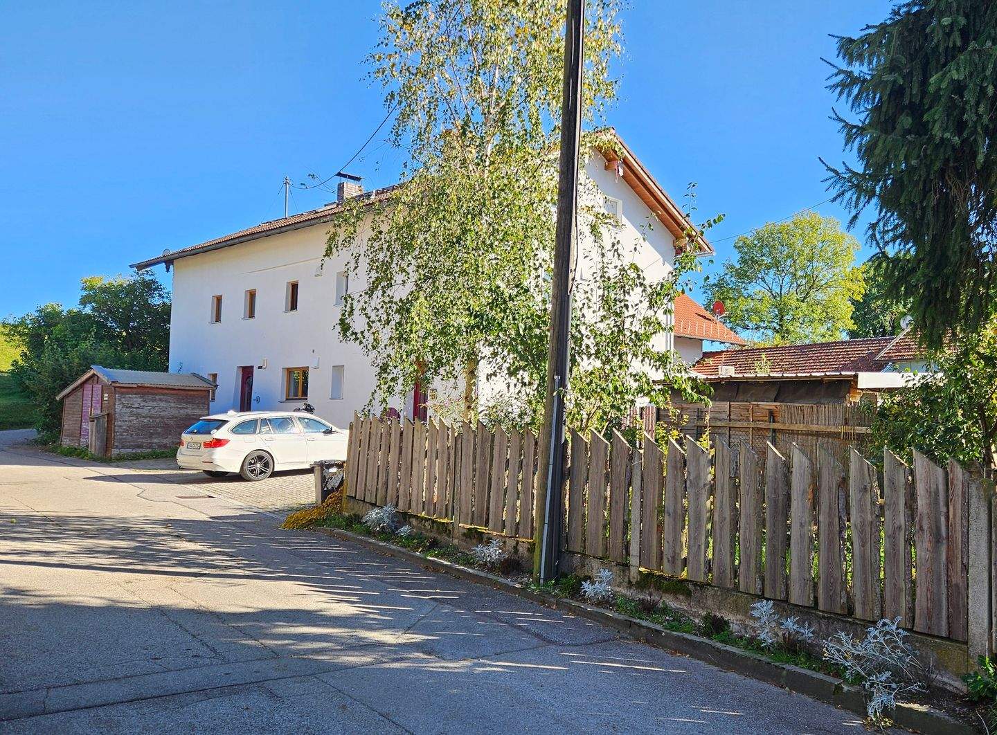 Großzügige Doppelhaushälfte mit separater Einliegerwohnung und Zuhaus in Ortsrandlage von Münsing! – Münsing – Vorschaubild 4