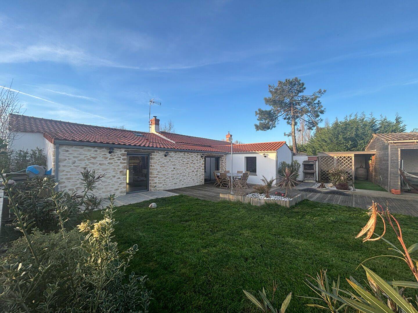 Maison 6 pièces 118 m² · à Commequiers · 118 m² · 381 600 €