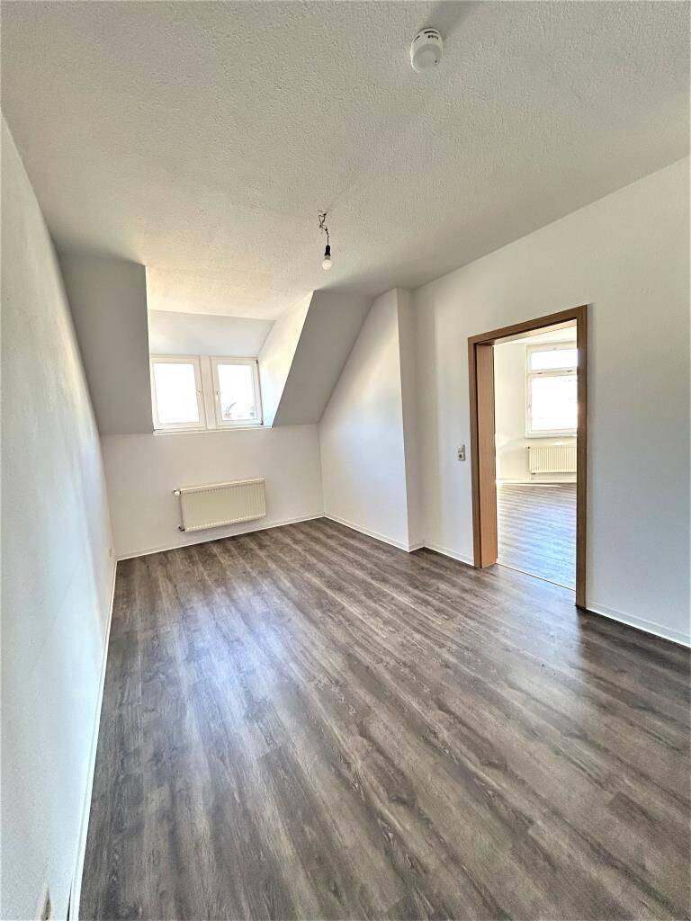Hier sparst du jeden Monat, eckig Geld! / ere you save money every monthserious savings! – Chemnitz – Vorschaubild 6