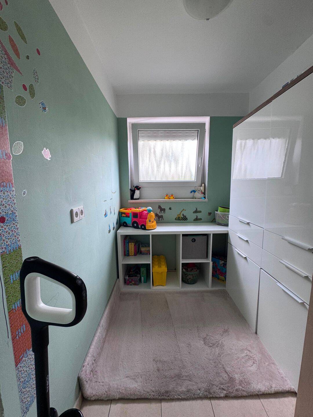 Großzügiges Wohnhaus mit zwei Wohneinheiten, ausgebautem Dachgeschoss und Doppelgarage – Sigmaringen – Vorschaubild 8