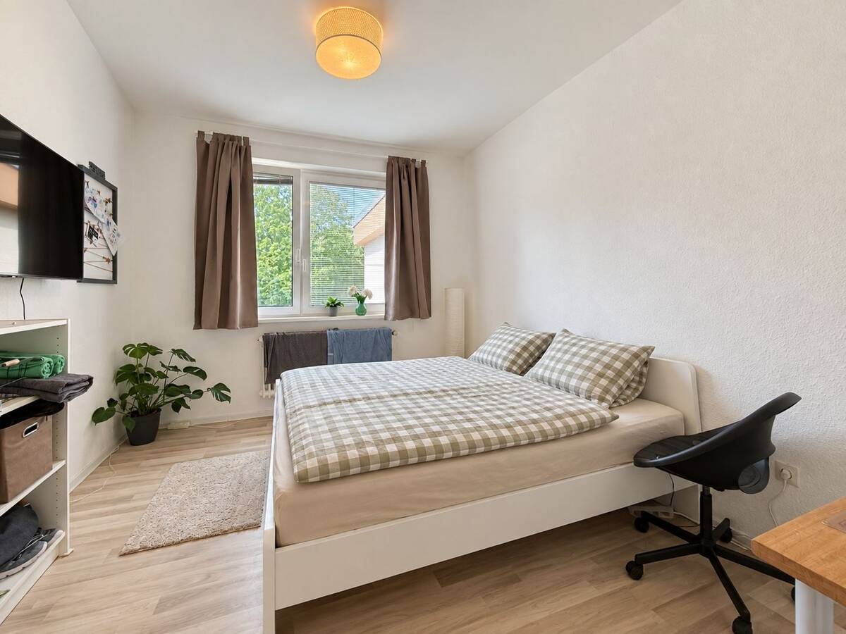 Charmante 3-Zimmer-Wohnung mit Balkon in ruhiger Lage in Berlin-Rudow – 12355 Berlin – Bild 1 von 9