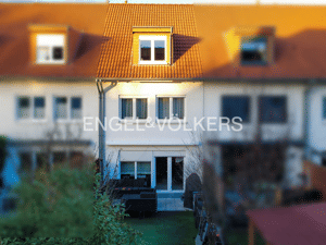 Familienfreundliches Reihenmittelhaus In MZ-Draiser Top-Lage
