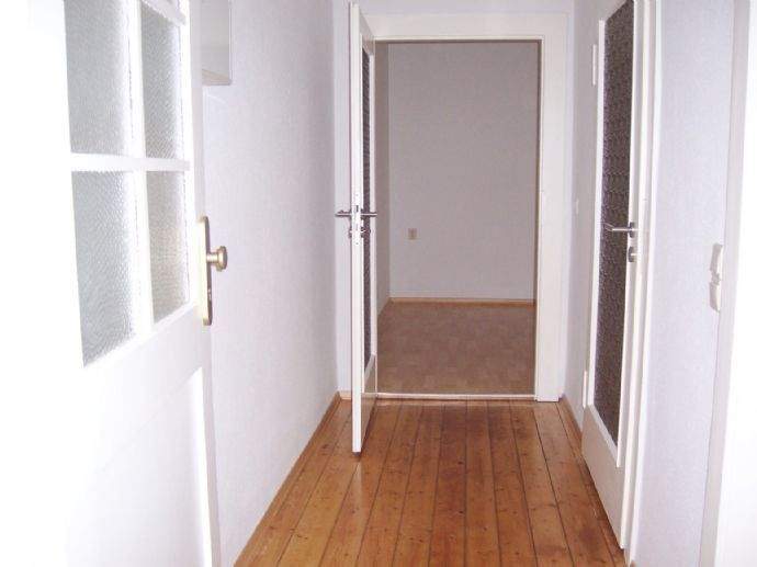***Kompakte 2-Raum-Wohnung in Uni-Nähe gesucht ? *** – Chemnitz – Vorschaubild 4