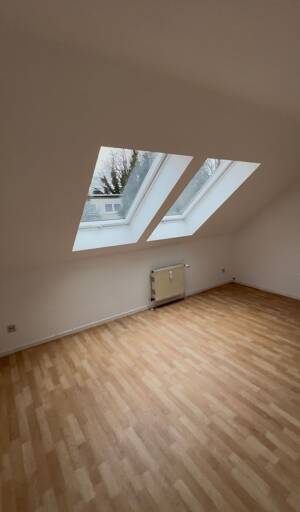 Die Dachgeschoss Wohnung liegt gut angebunden am Remberg in Hagen. – 58093 Hagen – Vorschaubild 5