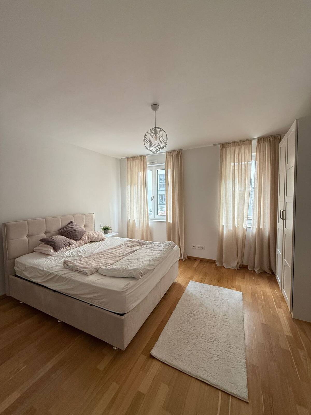 k.A. – 60326 Frankfurt am Main – Bild 1 von 2