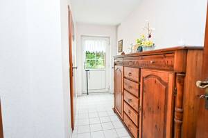 Charmante, gut geschnittene Doppelhaushälfte auf großem Sonnengrundstück! – 23560 Lübeck – Vorschaubild 6
