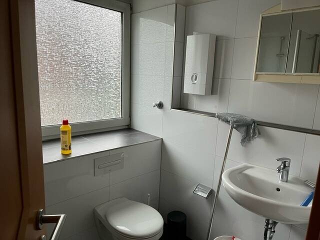 ruhiges möbliertes Appartement – Düsseldorf – Vorschaubild 2