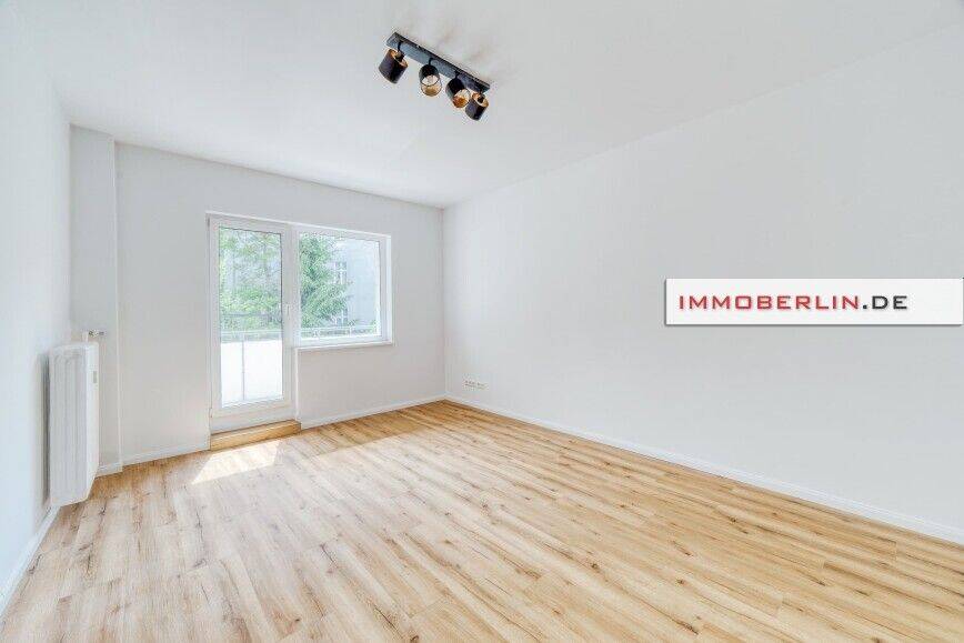 IMMOBERLIN.DE - 2026 komplett sanierte Wohnung mit ruhiger Balkonloggia in exzellenter Südwestlage – Berlin – Vorschaubild 2