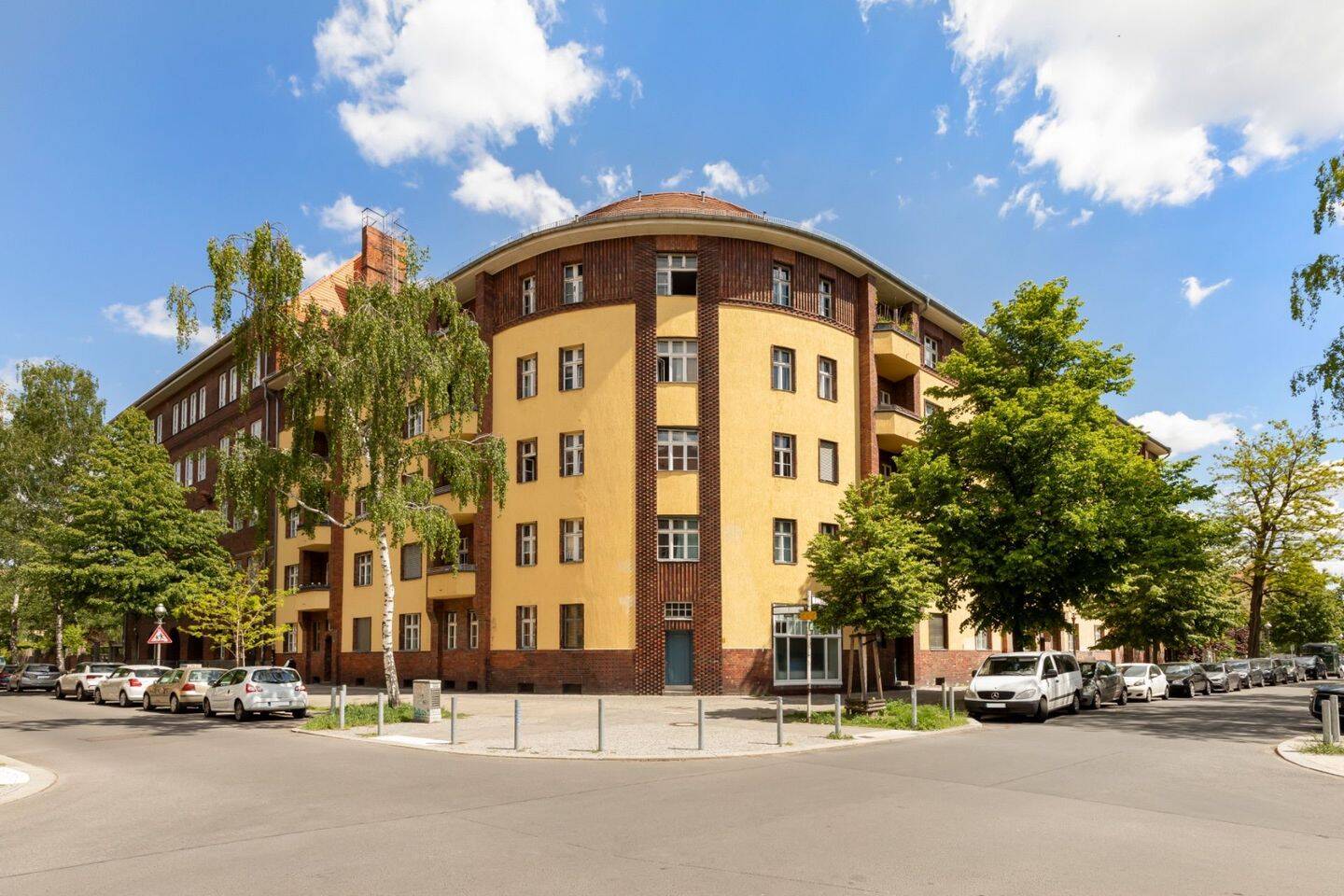 Zwei Balkone, viel Licht und Ruhe - bezugsfreie 3 Zimmer in Charlottenburg