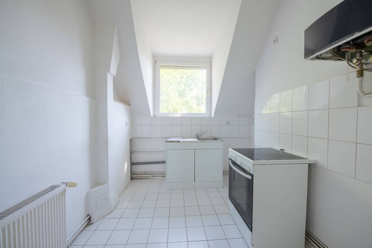 3-Zimmer Dachgeschosswohnung in Charlottenburg bezugsfrei! – Berlin – Vorschaubild 5