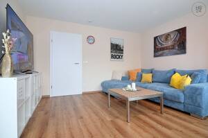 Geschmackvoll möbliertes Apartment mit WLAN, Balkon und Stellplatz in Erlangen/Bruck
