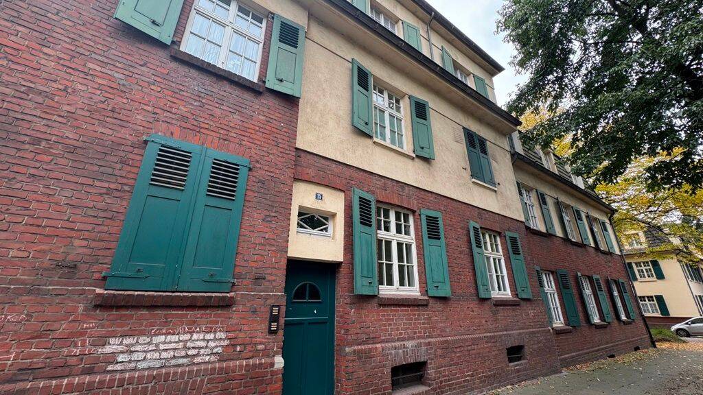 Frei zum Selbstbezug ! Sonnige 2- Raum- ETW mit Balkon in Duisburg - Hüttenheim - provisionsfrei ! – Duisburg – Vorschaubild 2