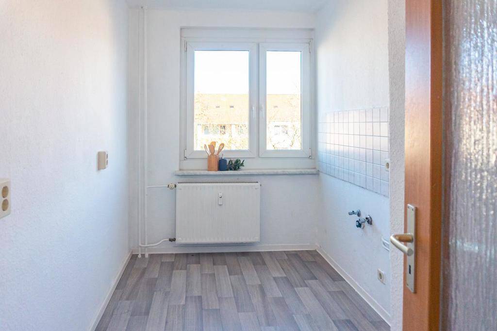 3-Raum-Wohnung mit Balkon in attraktiver Wohnlage – Chemnitz – Vorschaubild 2