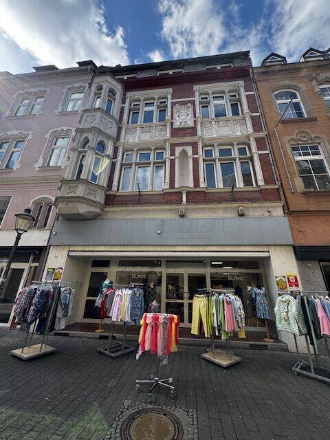 Charmantes Immobilienensemble mit Wohn- und Gewerbeeinheiten in zentraler Lage von Andernach