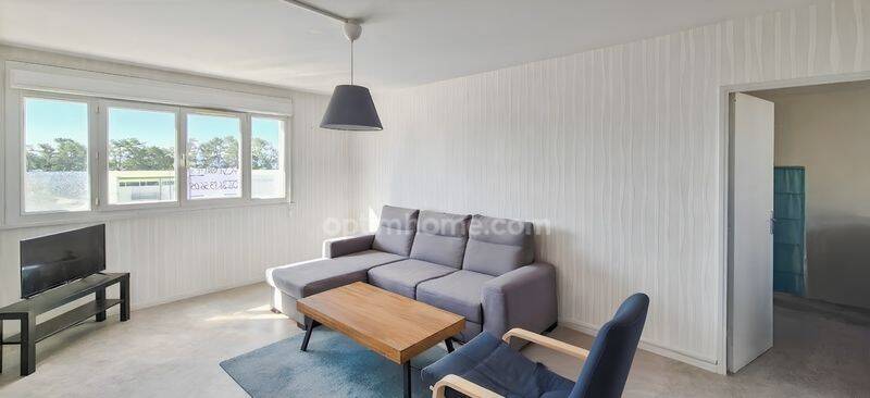 Appartement 3 pièces 54 m² · à Grand-Charmont · 54 m² · 35 000 €