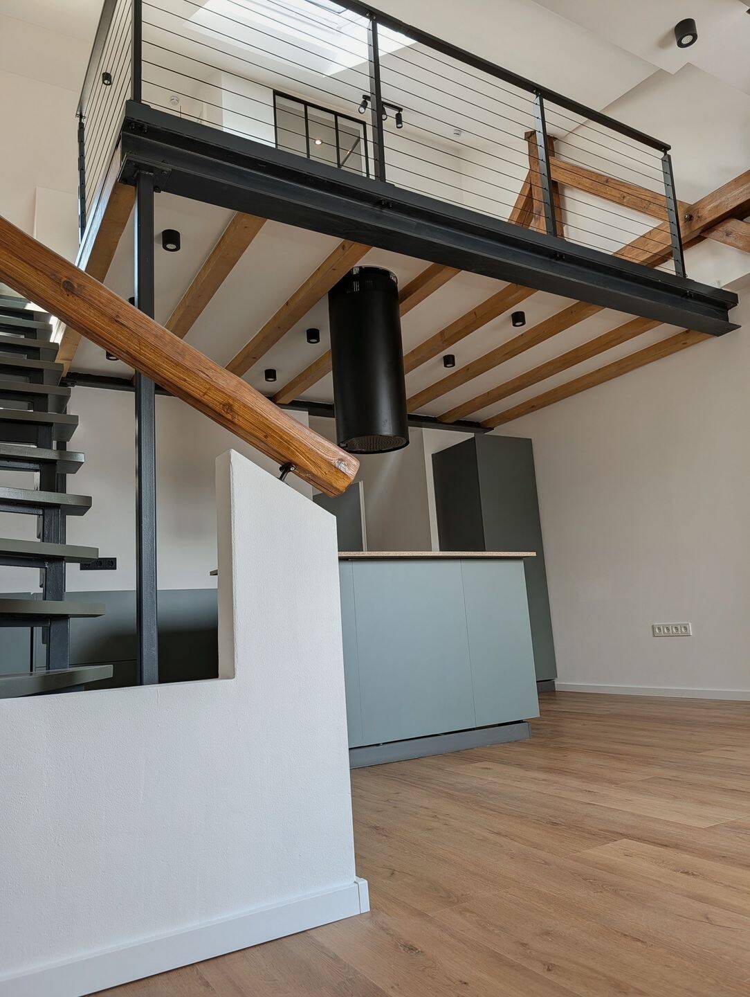 Neu errichtete Galeriewohnung im denkmalgeschützten Altbau am Harras – Loftstyle, 61 m² ab August 2026 – München – Vorschaubild 6