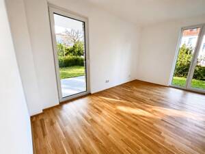 Exklusives Gartenidyll in Düsseldorf-Mörsenbroich: Modernes Wohnen mit 175 m² Privatgarten – 40470 Düsseldorf – Vorschaubild 6
