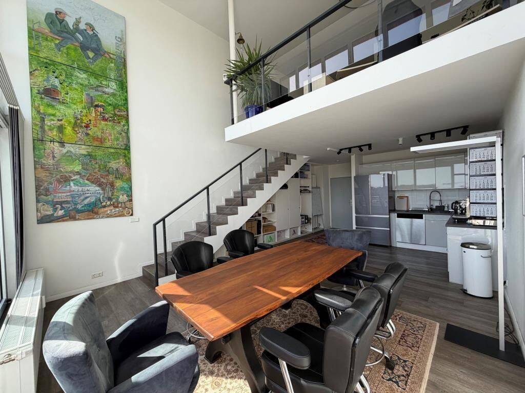 VERMIETETE PENTHOUSE-WOHNUNG MITTEN IM LEBEN – Hamburg – Vorschaubild 4