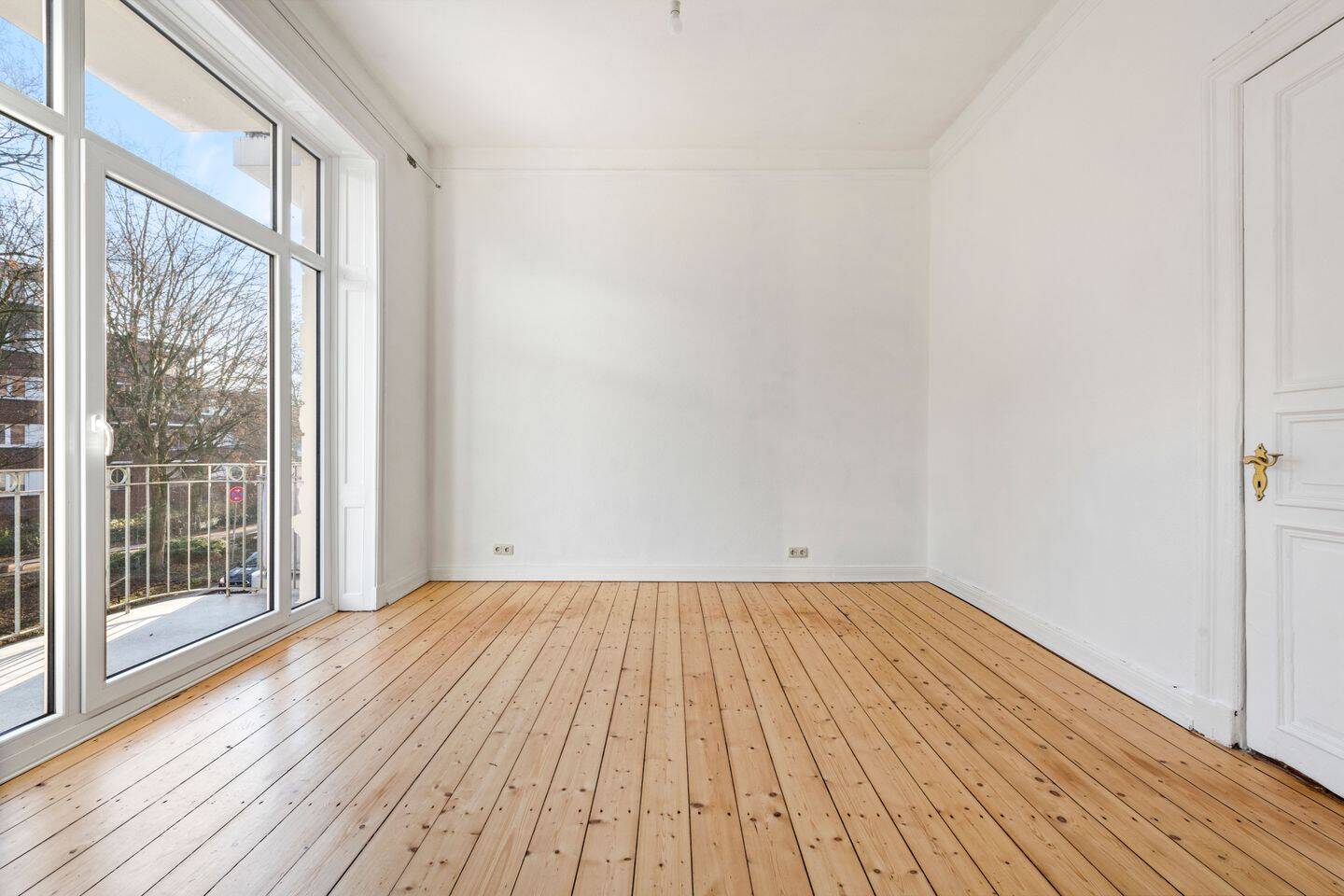 Stilvolle Altbauwohnung in Altona mit hohen Decken, Dielenboden und Balkon – Hamburg – Vorschaubild 4