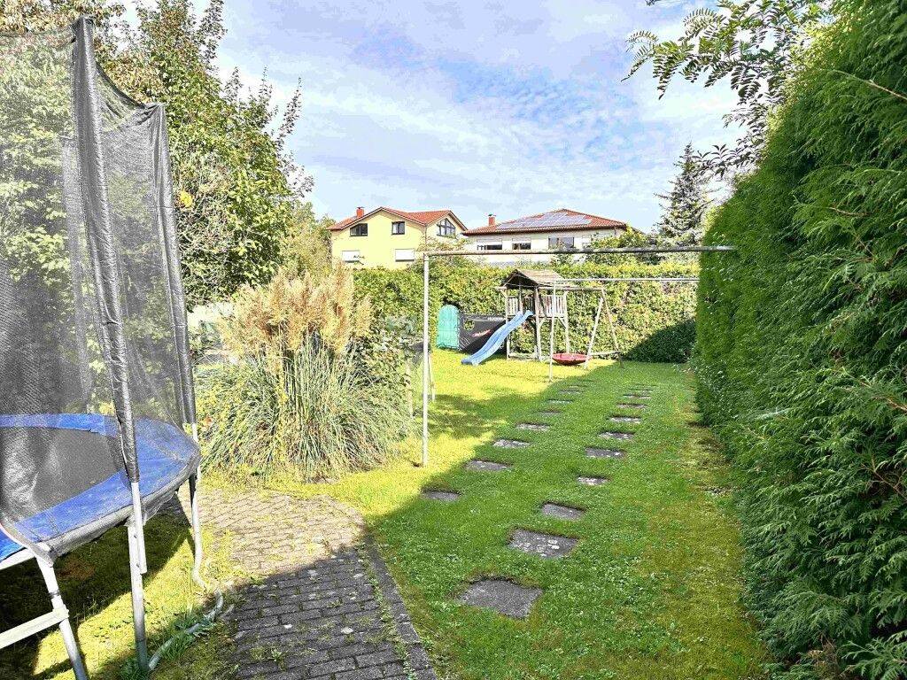 Dreifamilienhaus in guter Lage von Leutenbach-Nellmersbach, eine Wohnung frei. – Leutenbach – Vorschaubild 4