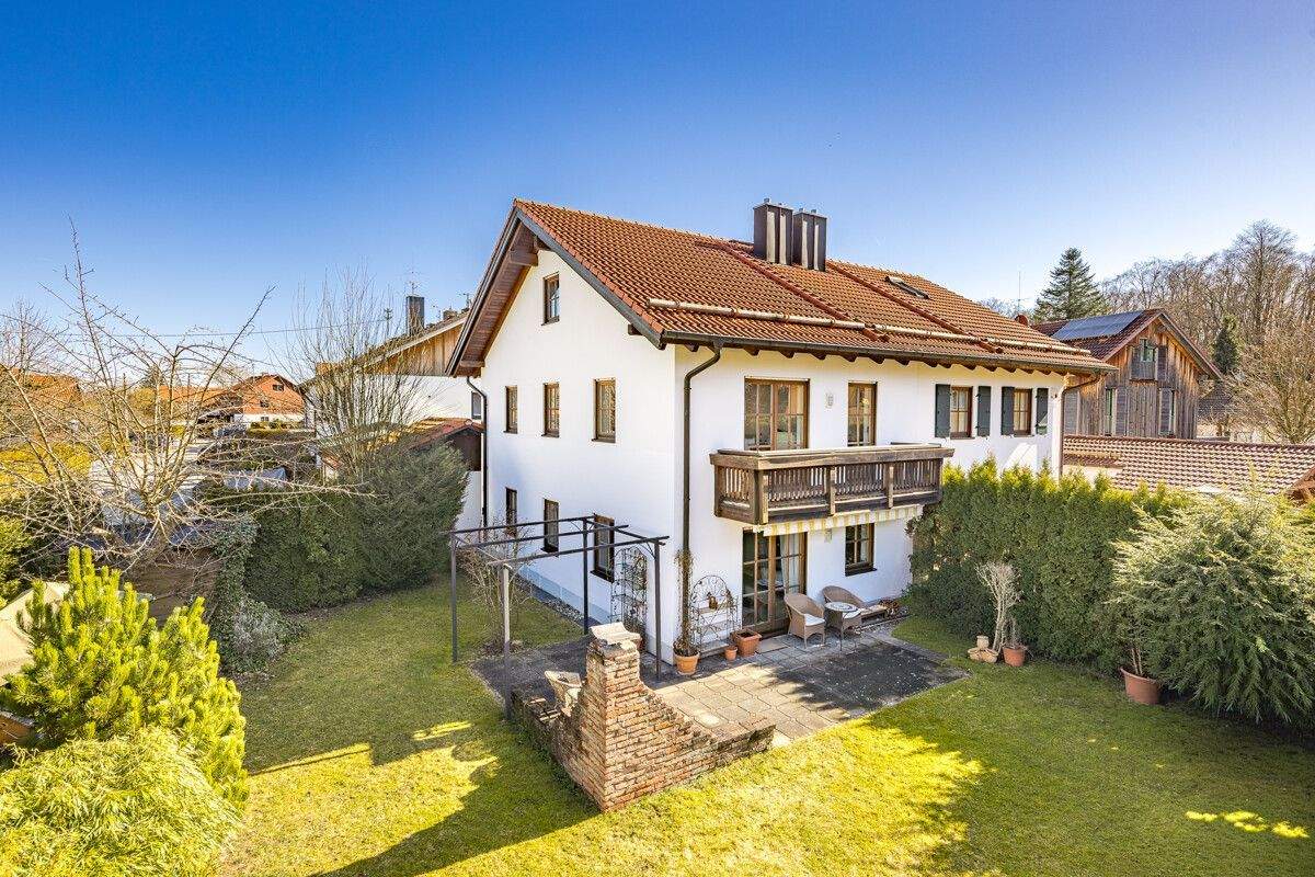 Ein Garten. Ein Zuhause. Ganz viel Lebensqualität. – Forstinning – Bild 1 von 9