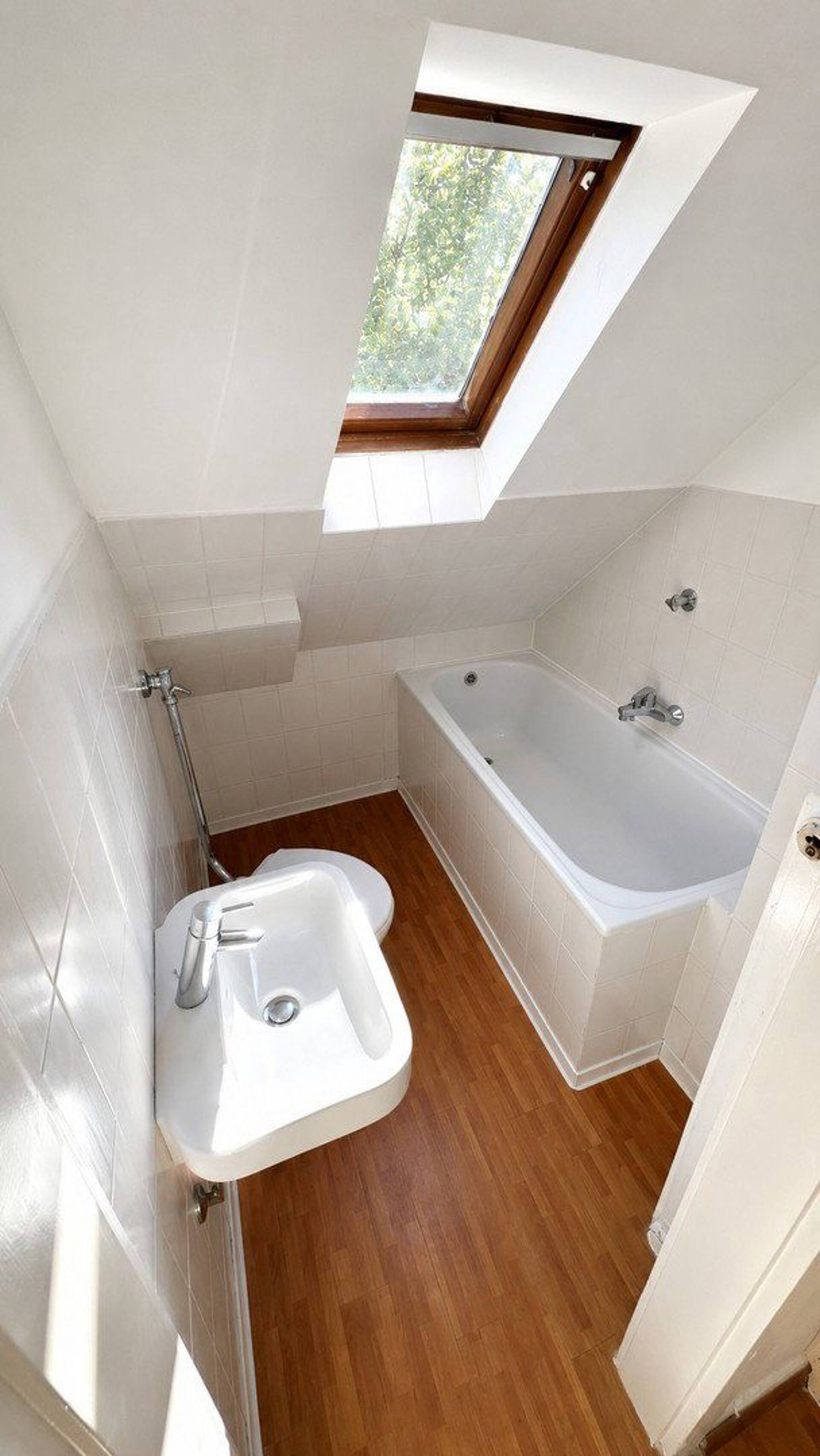 Dachgeschosswohnung in 50668 Köln mit 42 m² kaufen