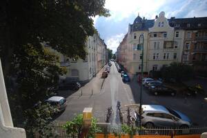 Sanierter Altbau! 3-Zi-Wohnung mit Balkon im 1.OG im beliebtem Martinsviertel – 64289 Darmstadt – Vorschaubild 2