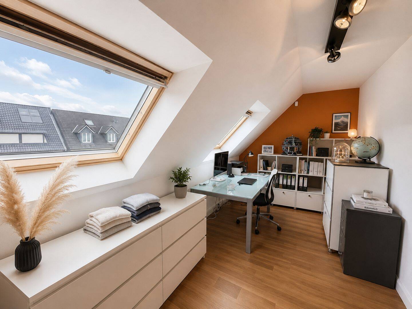 Familienhaus in Rheinnähe in begehrter Siedlung von Lörick mit separater Einheit – Düsseldorf – Vorschaubild 9
