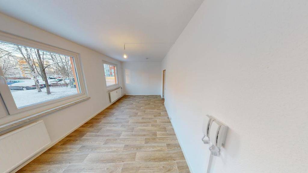 2-Raum-Wohnung mit Balkon, EBK möglich – Chemnitz – Vorschaubild 3