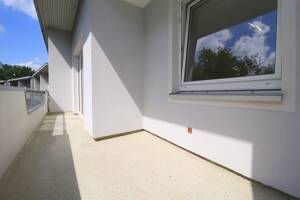 MIETE MIT KAUFOPTION: Erstbezug nach Sanierung: Helle 3-Zimmer-Wohnung mit Balkon | Bremen-Vahr – 28329 Bremen – Vorschaubild 7