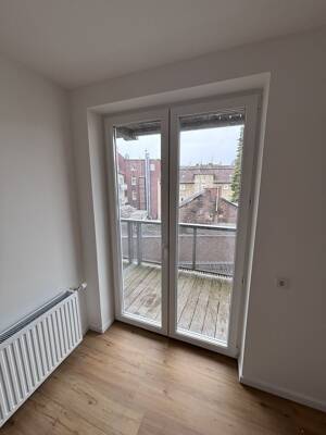 helle, komplett renovierte 2-ZKDB-Wohnung mit Balkon, Zentrum Aachen, Mariahilfstraße 1-3 ab sofort zu vermieten – 52062 Aachen – Vorschaubild 4