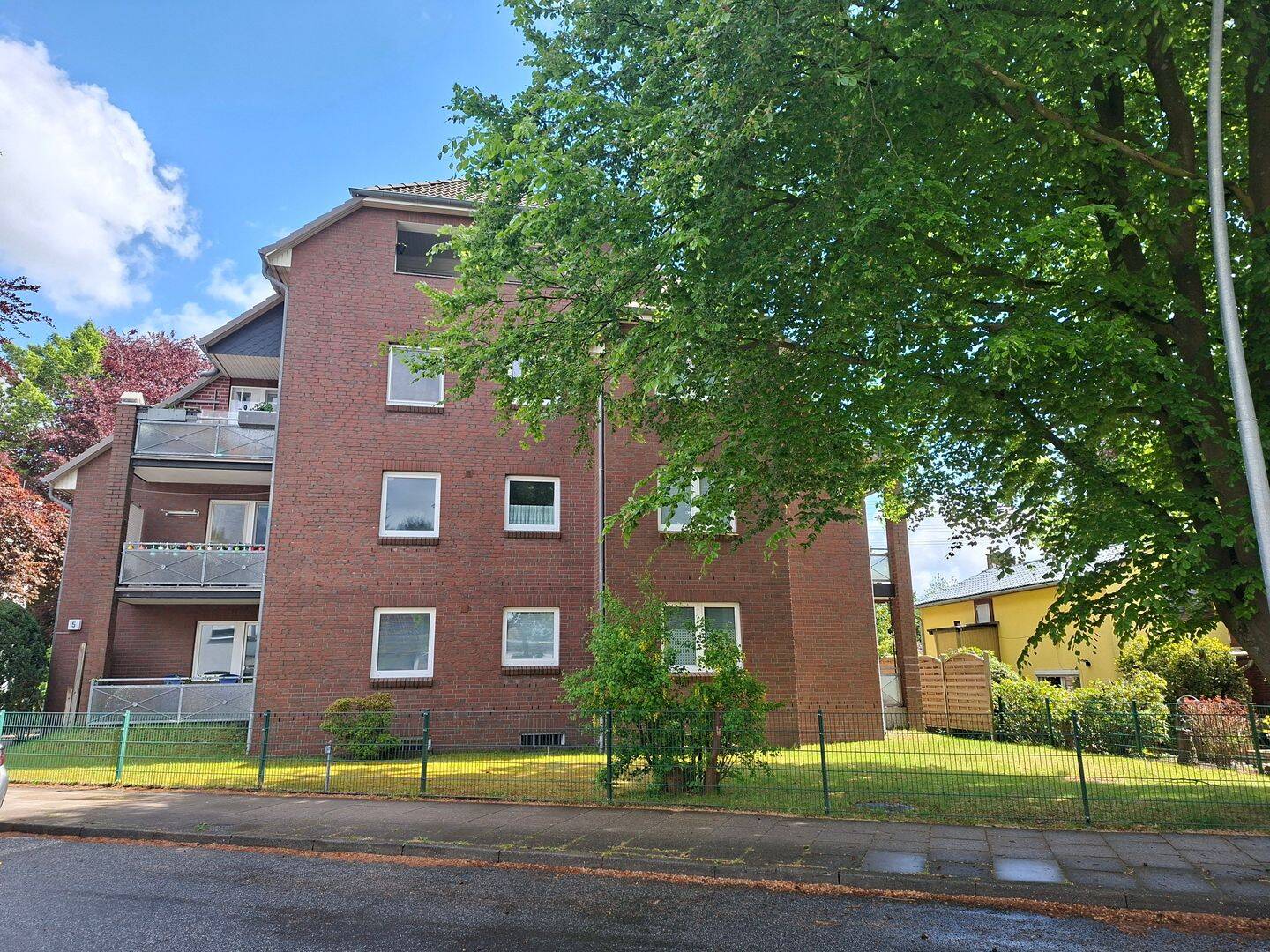 Schöne helle vermietete 2- Zimmer Wohnung in Hamburg-Schnelsen – Hamburg – Vorschaubild 2