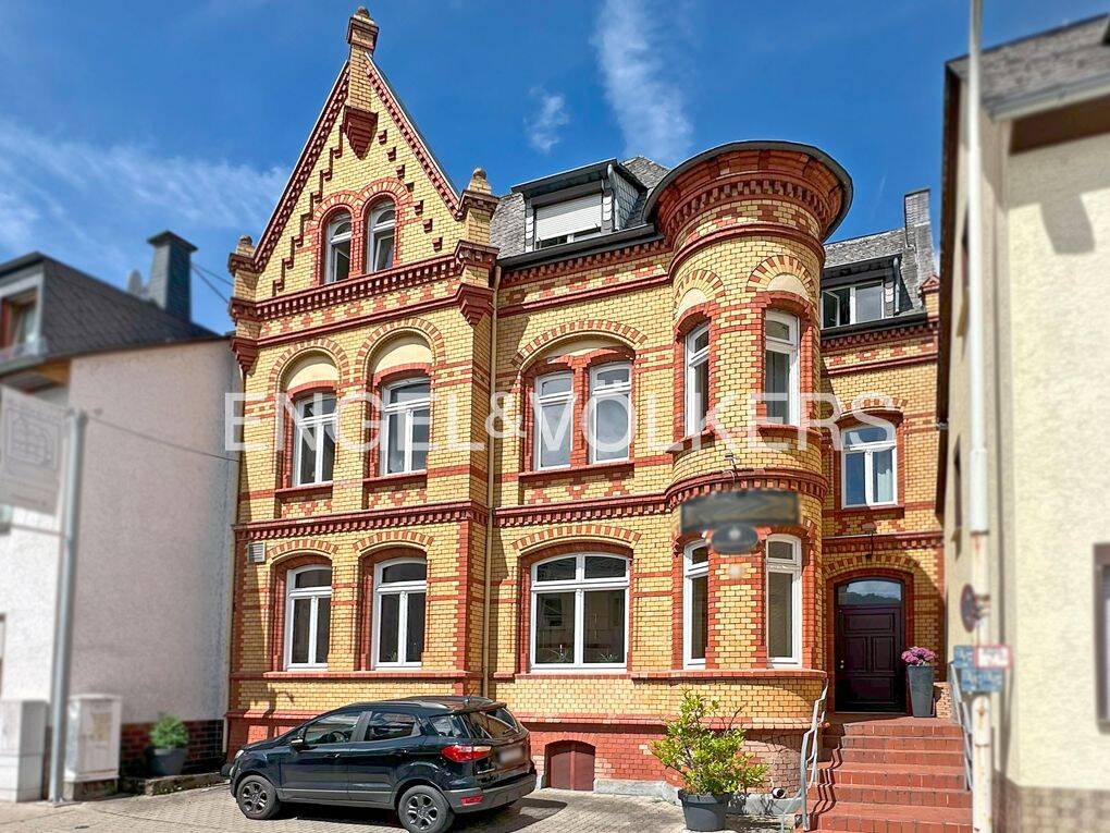 Historisches Gründerzeithaus mit Wohn- und Gewerbeflächen sowie separatem Baugrundstück – Koblenz – Bild 1 von 9