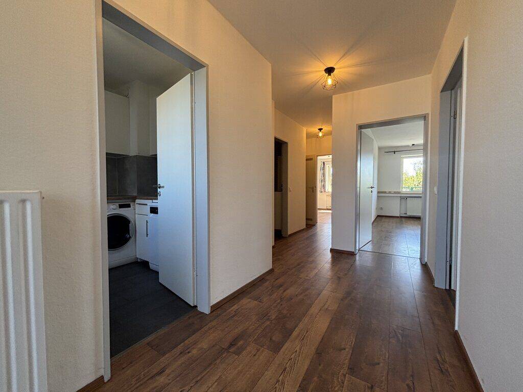 Sanierte 3-Zimmerwohnung mit traumhaftem Fernblick und TG-Stellplatz zwischen Steppenberg & Klinikum – Aachen – Vorschaubild 2