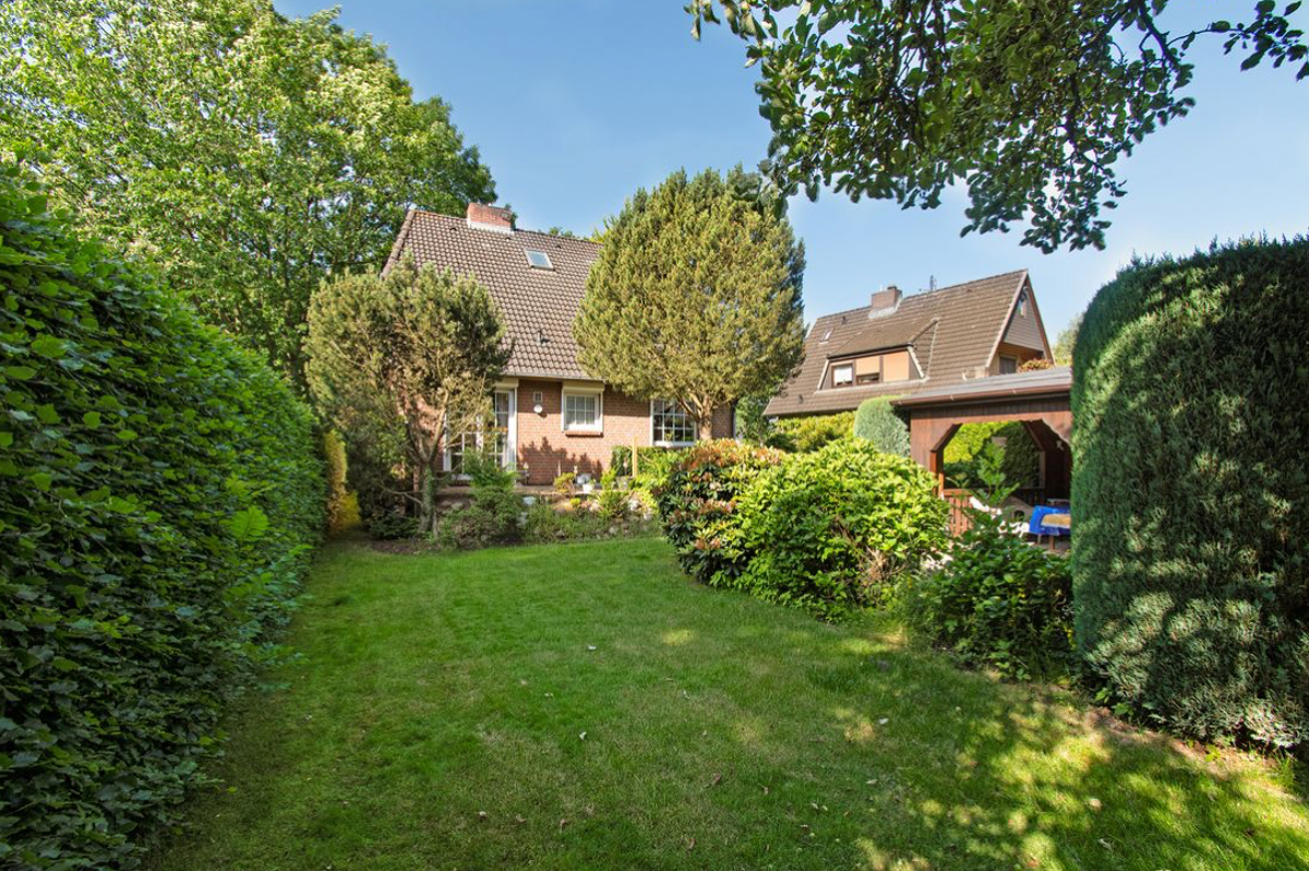 Großzügiges Einfamilienhaus mit viel Gestaltungsspielraum! – 22523 Hamburg – Bild 1 von 9