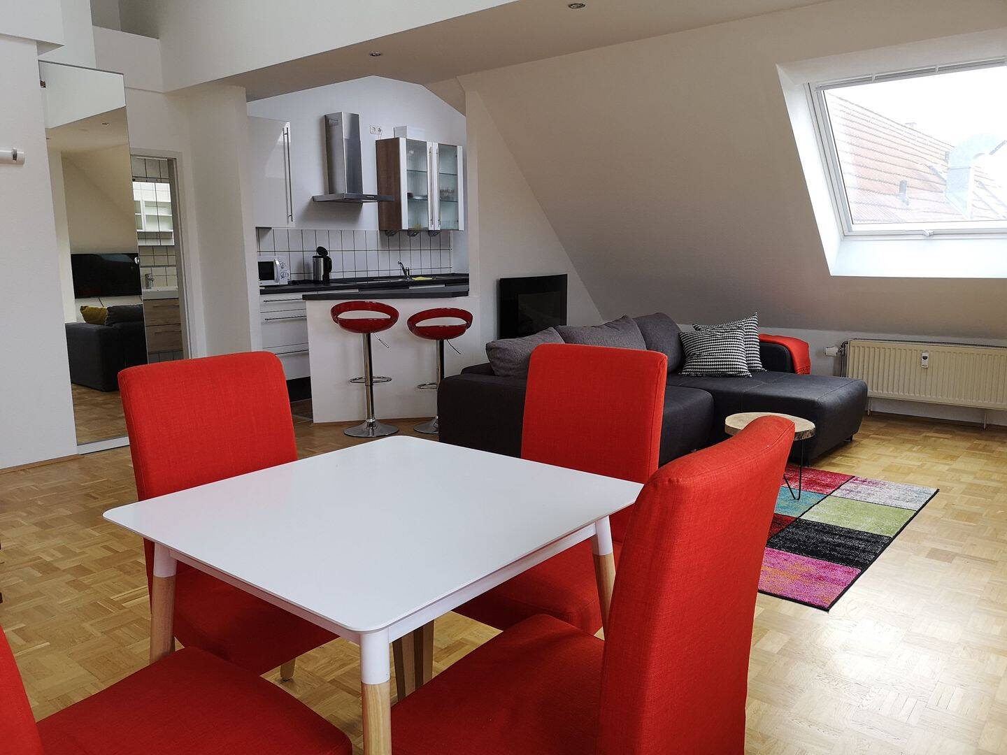 1-Zimmer-Wohnung (Maisonette) mit Balkon in St Johannis zu vermieten – Nürnberg – Vorschaubild 2