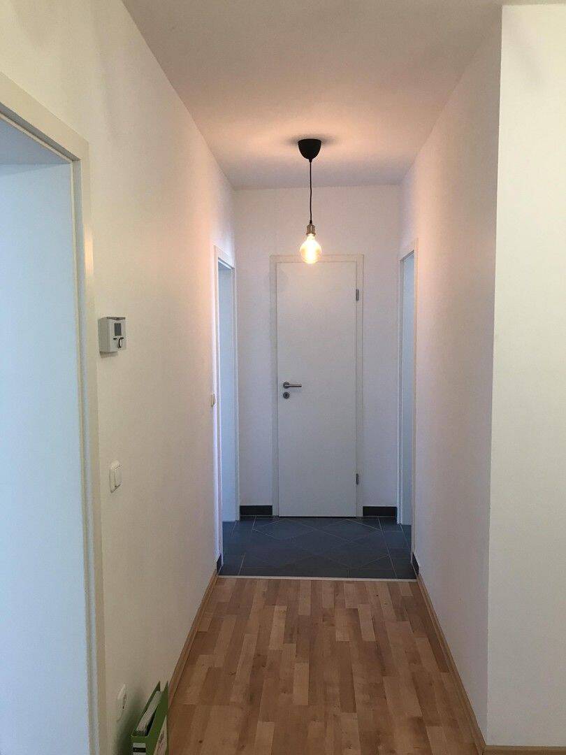 Top renovierte helle 3 ZW, WG geeignet, sehr gute Anbindung VGN – Nürnberg – Vorschaubild 3