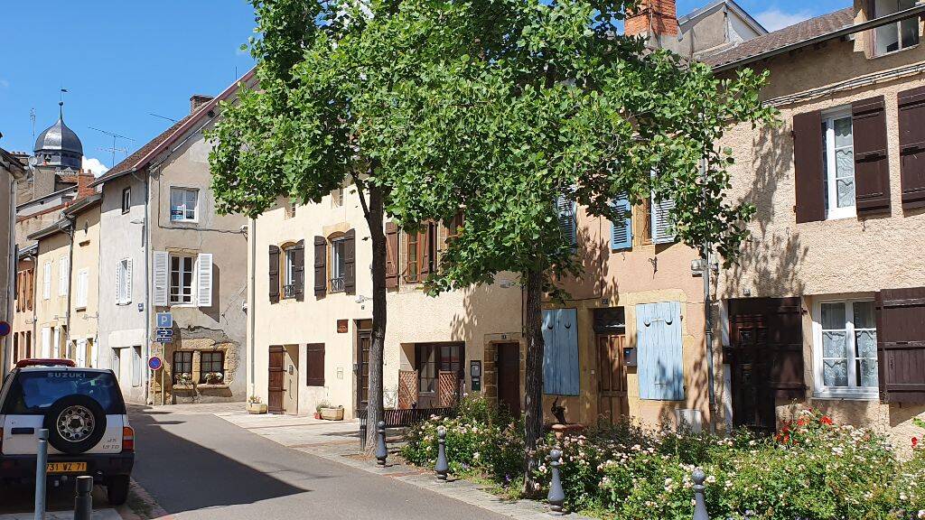 Maison 10 pièces 204 m² · à Paray-le-Monial · 204 m² · 321 300 €