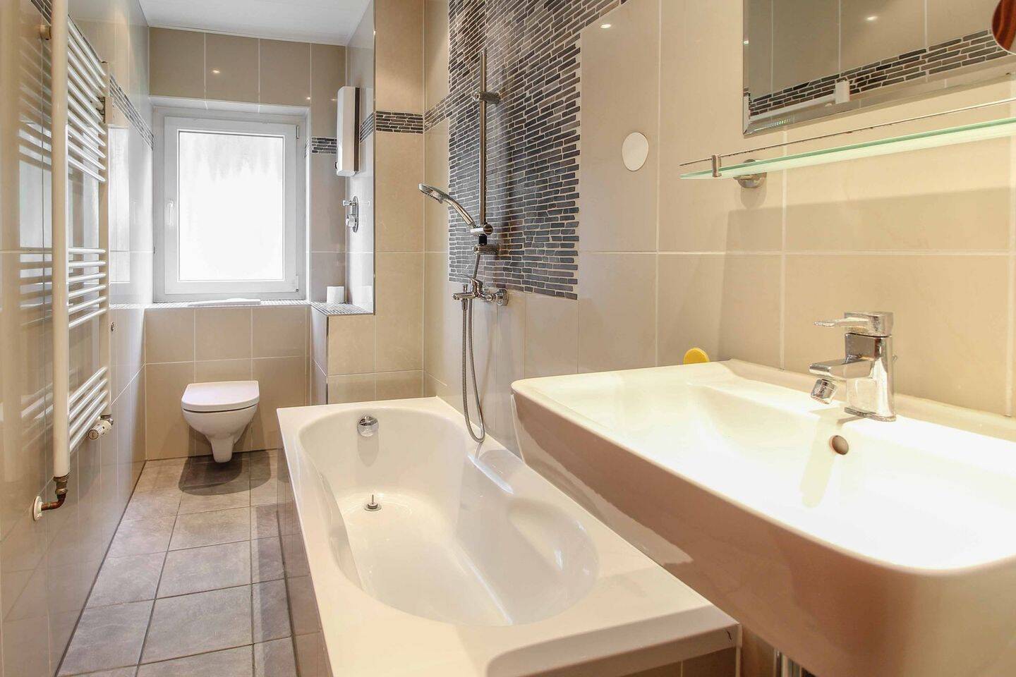 gepflegte 3 Zimmer Wohnung mit Balkon und Garage – Rodgau – Vorschaubild 4