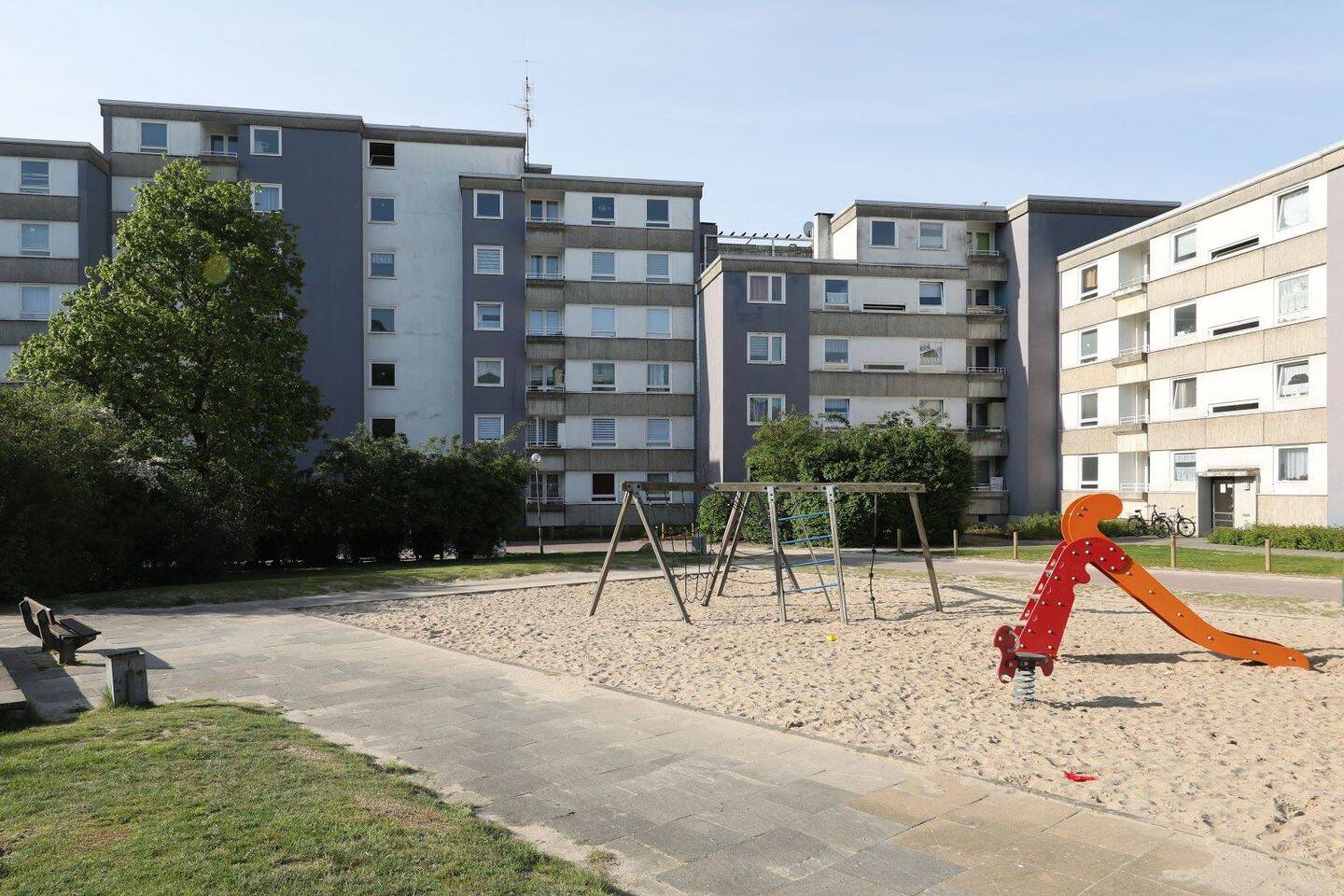 familienfreundliche Wohnung sucht neuen Mieter // 2. OG links – Wolfsburg – Vorschaubild 8