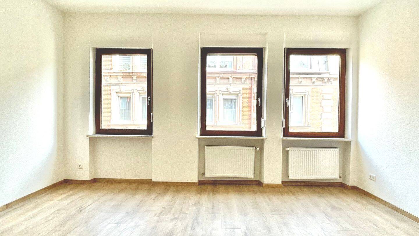 St. Peter ! Charmante moderne 3-ZW, 80 m²,Balkon,neuwertiges Bad, EBK gegen Ablöse, 2.OG ohne Aufzug – Nürnberg – Bild 1 von 8