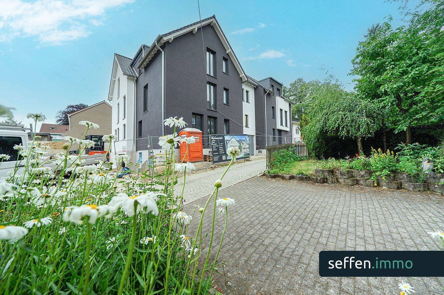 Neubau-Luxus-Whg. zum Erstbezug! Barrierefrei! Aufzug, TG, Klima und vieles mehr ZENTRAL in Lennep