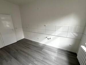 Sommer Special " 1.000,00 € Gutschein bei Anmietung " Renovierte 3 Zimmer Wohnung zu vermieten – 47137 Duisburg – Vorschaubild 7