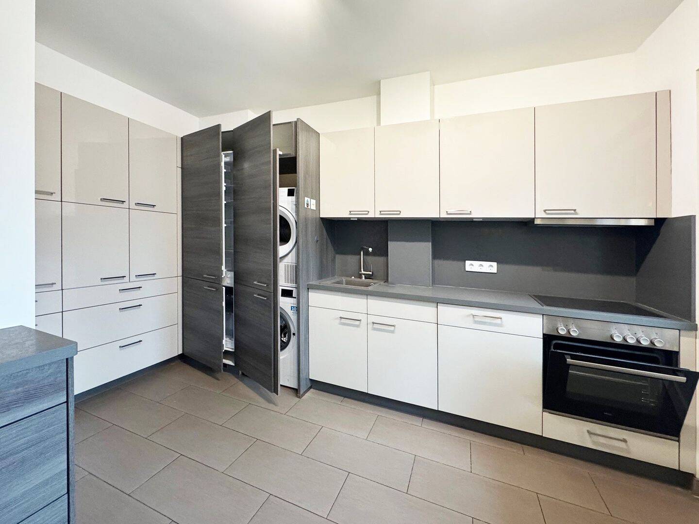 Bezugsfreie 2-Zimmer Wohnung mit Balkon – Berlin – Vorschaubild 6