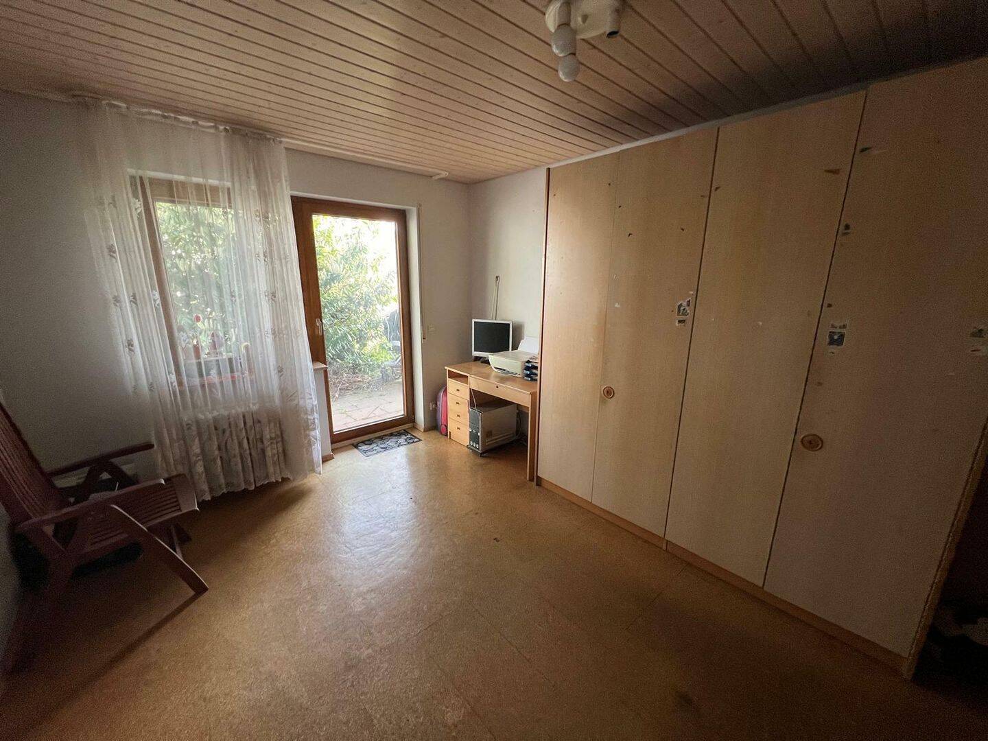 Mehrgenerationenhaus mit Entwicklungspotenzial in ruhiger Lage von Hildrizhausen – Hildrizhausen – Vorschaubild 3