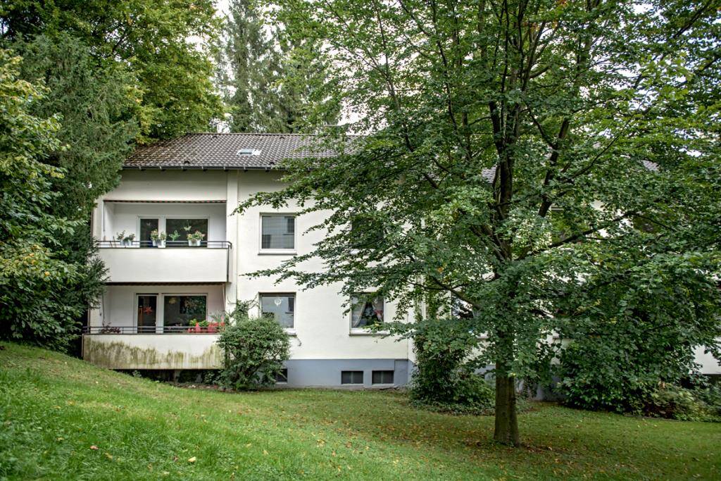 Anmieten und 500 EUR WM-Prämiengut Modernisierte3-Zimmer-Wohnung in Elberfeld - Mit neuen Badezimmer