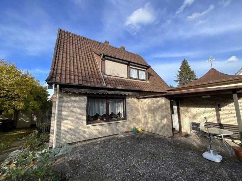 Einfamilienhaus mit angrenzenden Baugrundstück in besonders schöner Lage von Wolfenbüttel – Wolfenbüttel – Vorschaubild 8