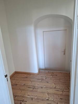 Helle 2-Zimmer-Wohnung am Obermarkt in Freiberg – mit Blick auf die Petrikirche – 9599 Freiberg – Vorschaubild 4
