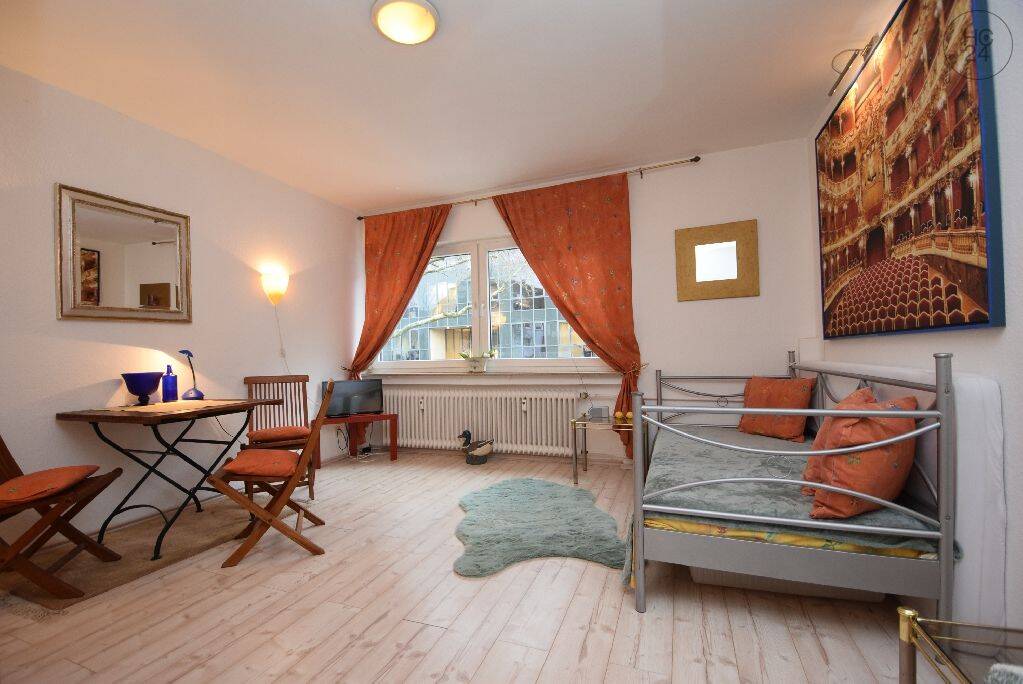 Möbliertes Innenstadt-Apartment im belebten und beliebten Friesenviertel