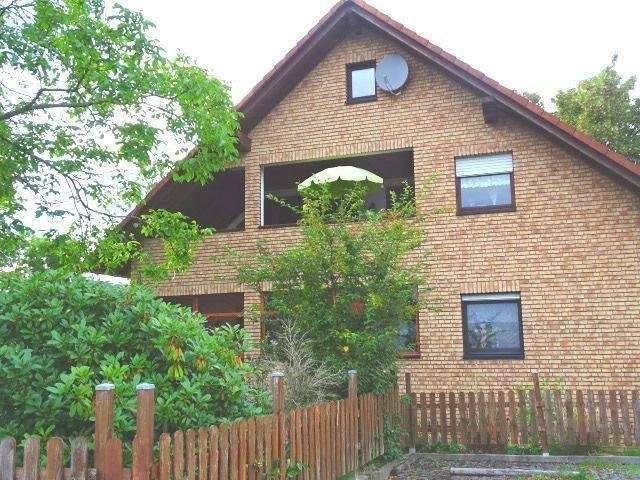 Schicke, gut ausgestattete 4 Zimmer-Familienwohnung mit großer Loggia in Seelscheid